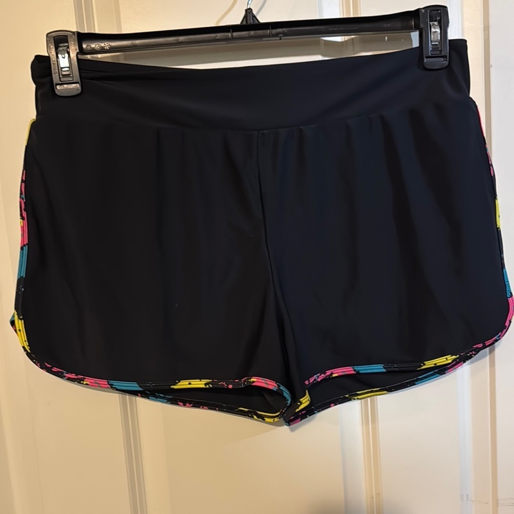 RELLECIGA Black Athletic Shorts with Elastic Waistband